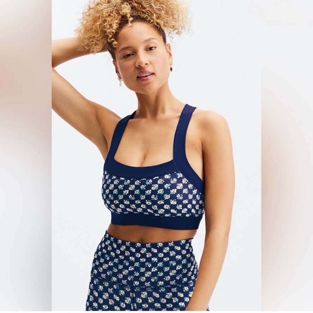 NWOT Fabletics Greta Low Impact Floral Cross Back Sports Bra Daisy Field